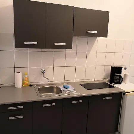 Betty Apartment Vir